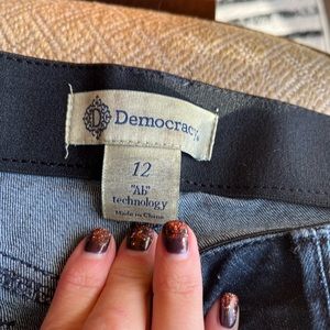 Democracy “ab technology”